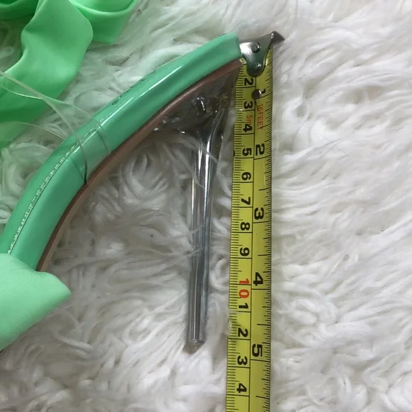 LADY GO DIVA Green Heels - Picture 8 of 10